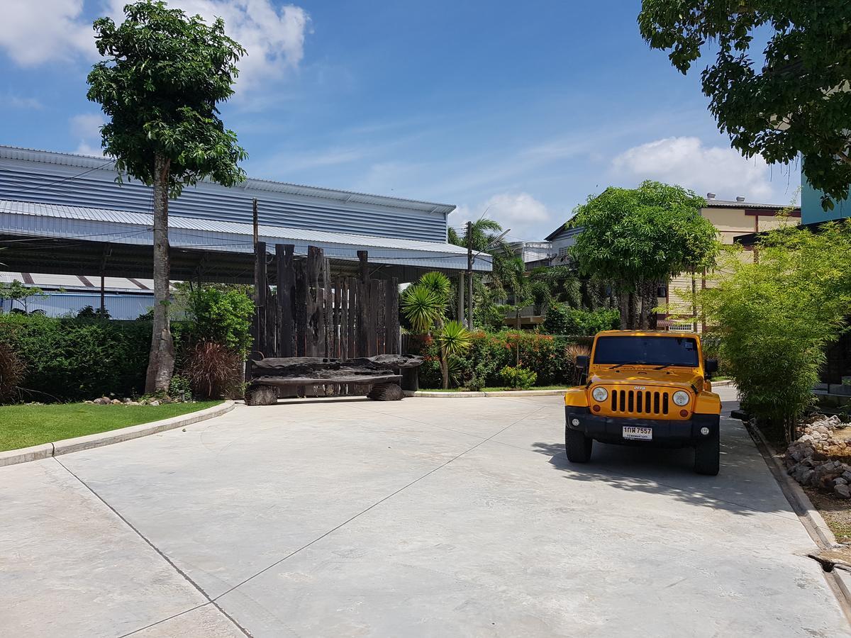 Nicasio Hotel Chumphon Esterno foto